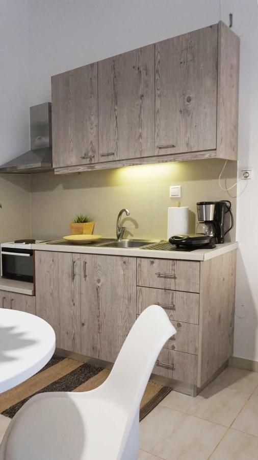 Studio Eleni - Oasis Holiday Houses คอคคิโนส เปียร์โกส ภายนอก รูปภาพ