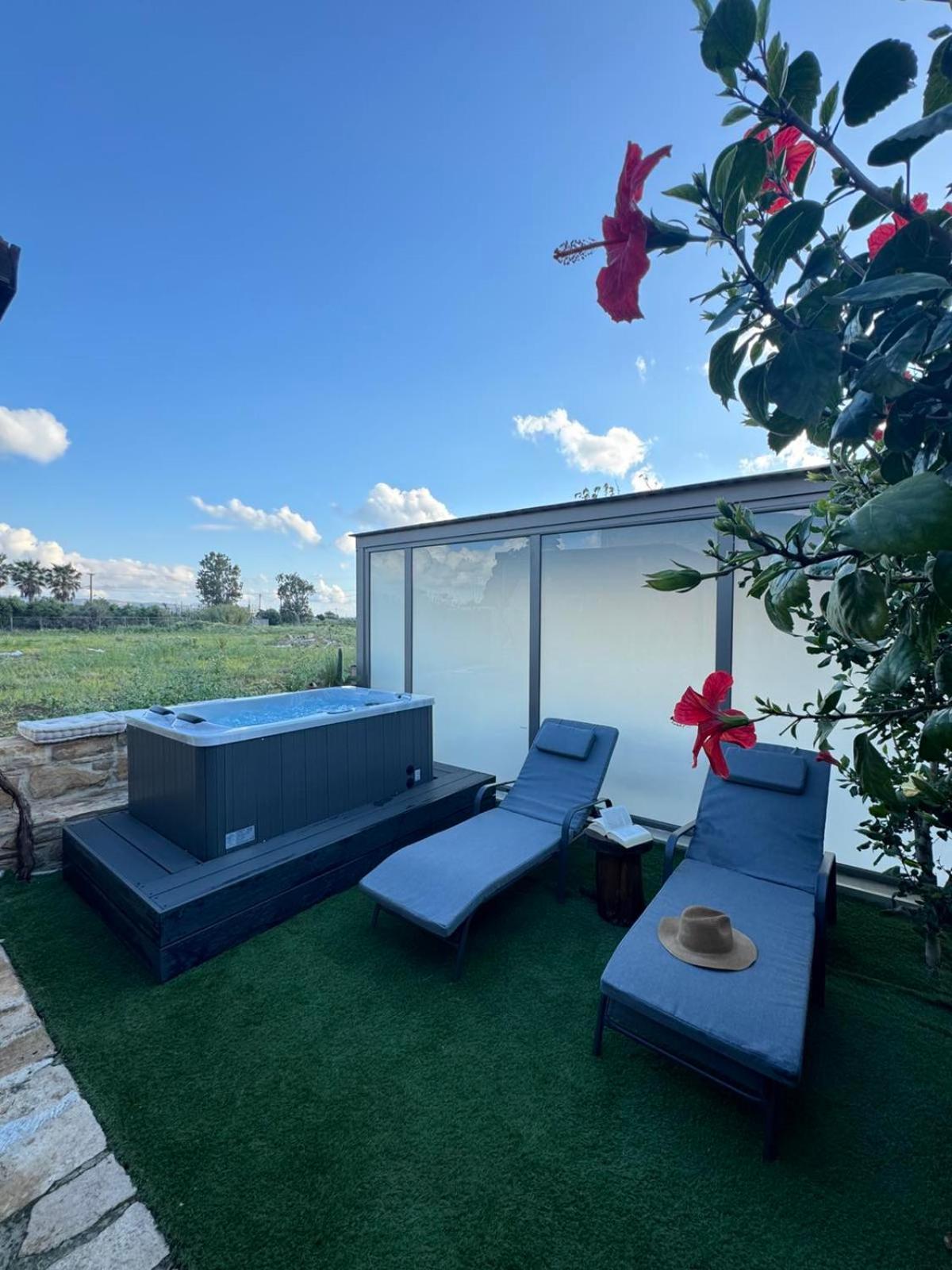 Studio Eleni - Oasis Holiday Houses คอคคิโนส เปียร์โกส ภายนอก รูปภาพ